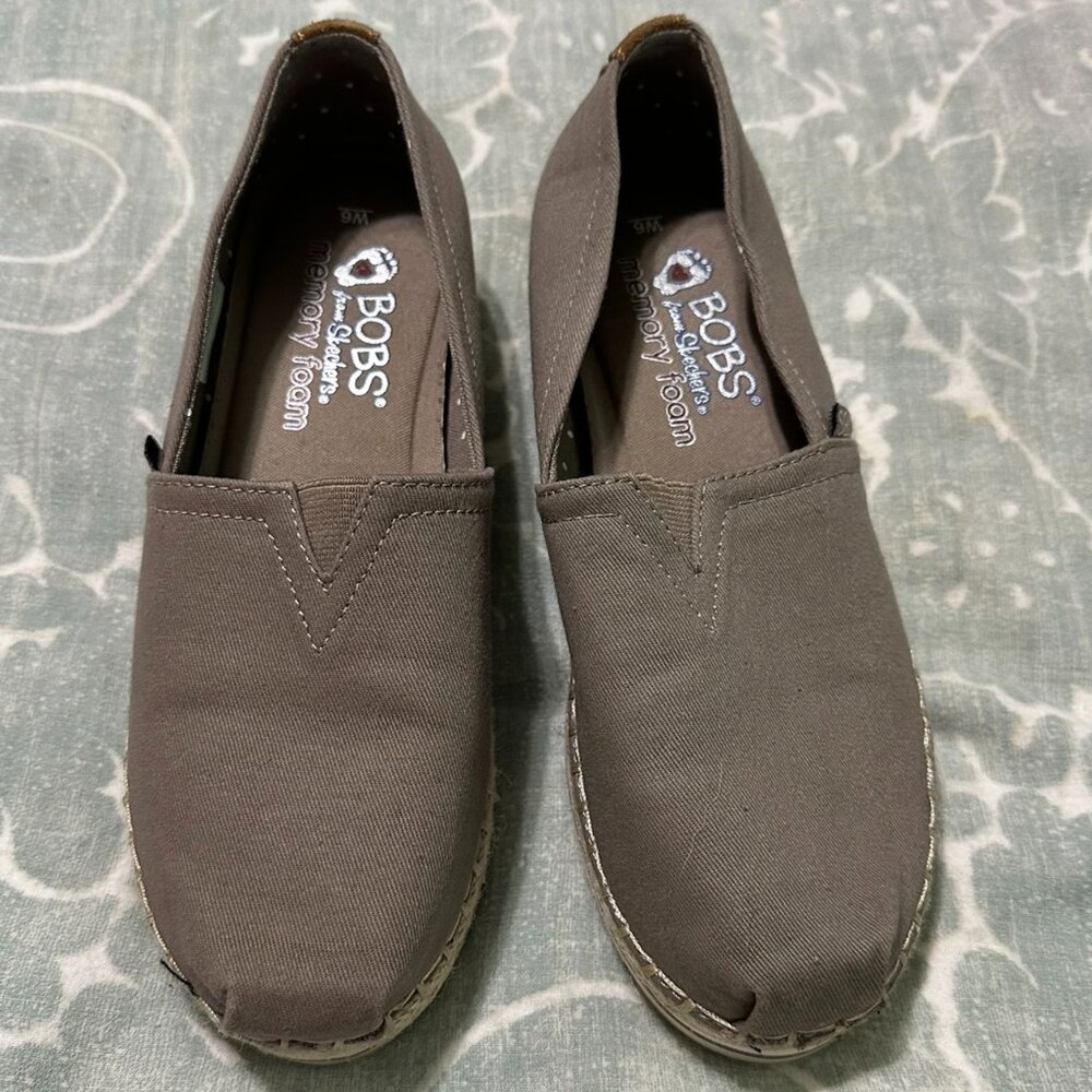 BOBS from Sketchers Taupe Women's Slip on Canvas Shoes Size 6